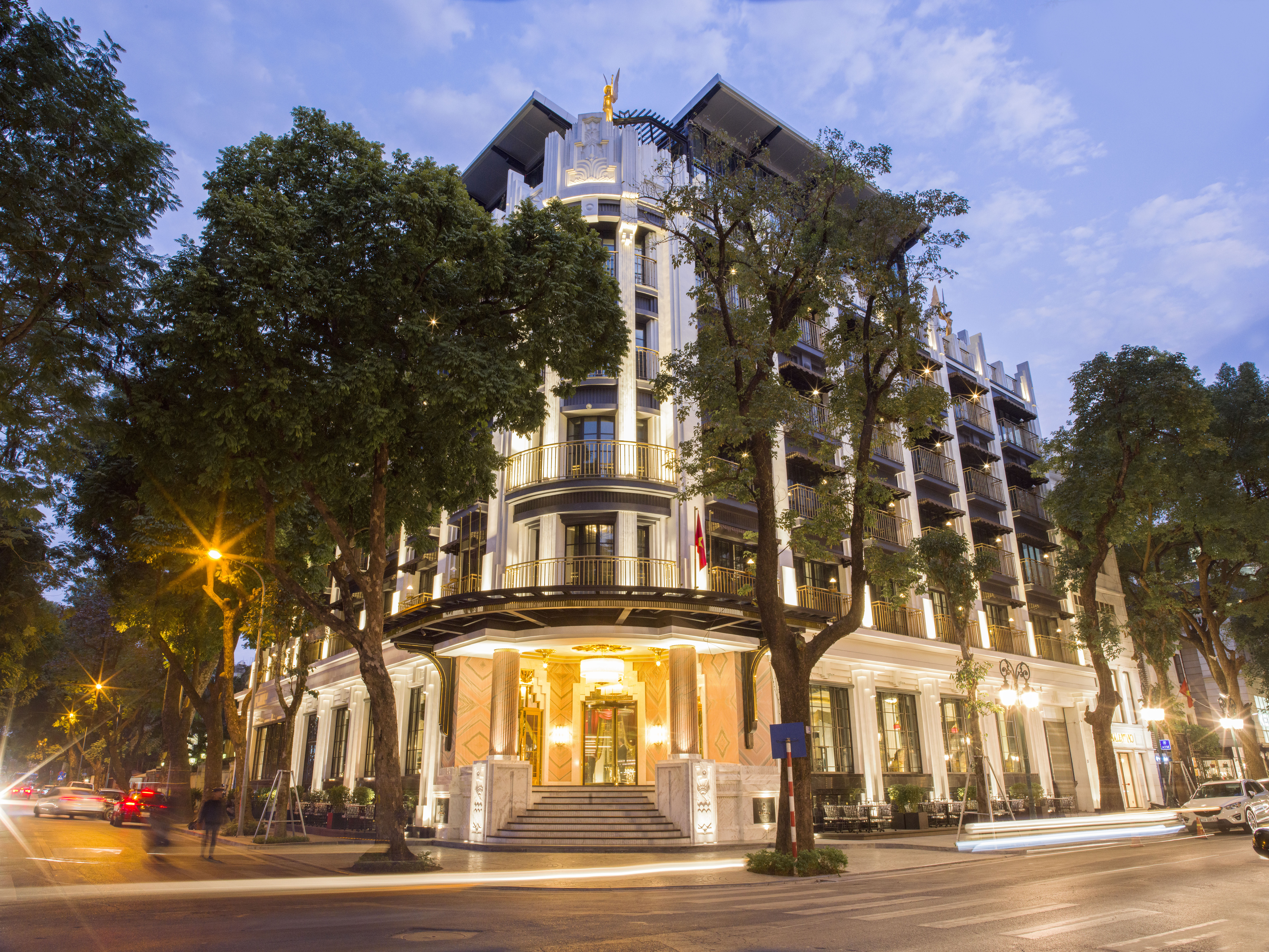Capella%20Hanoi%20Facade.jpg