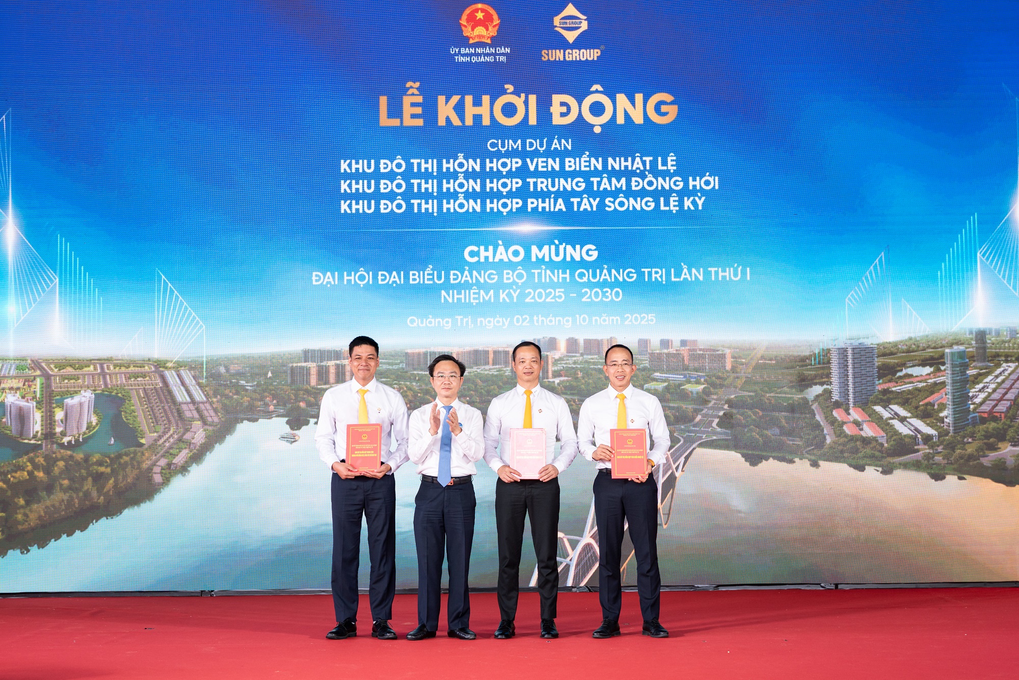 4.trao-tang-Le-khoi-dong-3-du-an-Quang-Tri.jpg