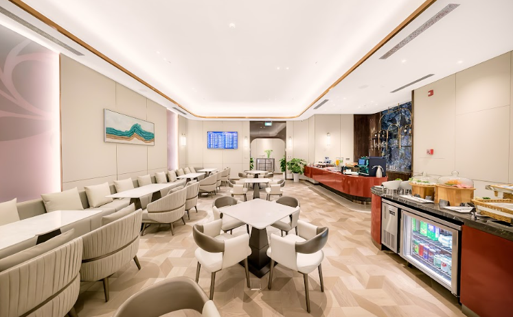 Không gian phòng chờ cao cấp Sun Executive Lounge tại sân bay Nội Bài của hãng