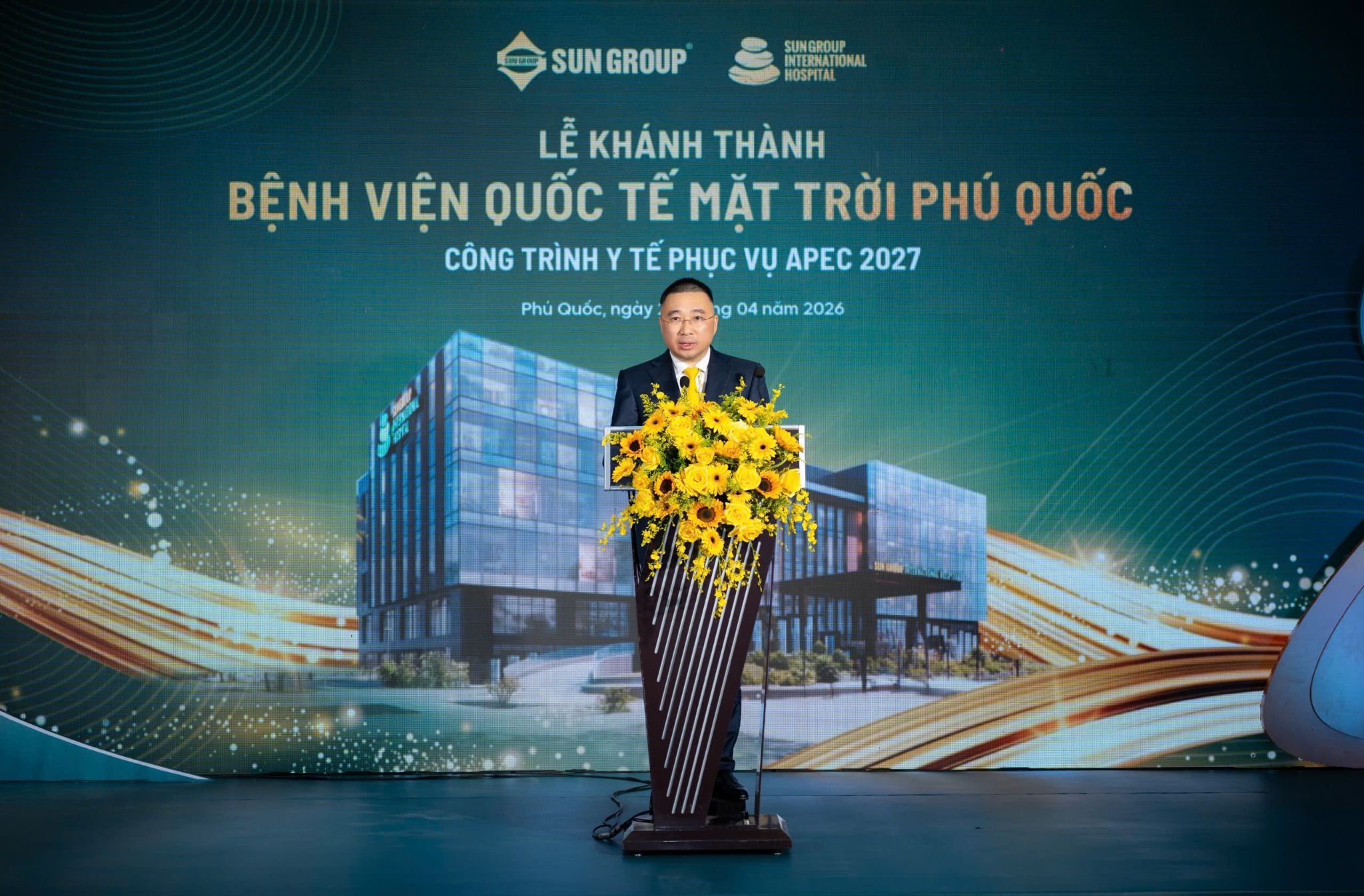 Ông Trần Minh Sơn, Phó Chủ tịch Thường trực Hội đồng quản trị Tập đoàn Sun Group, phát biểu tại buổi lễ. Ảnh: Sun Group
