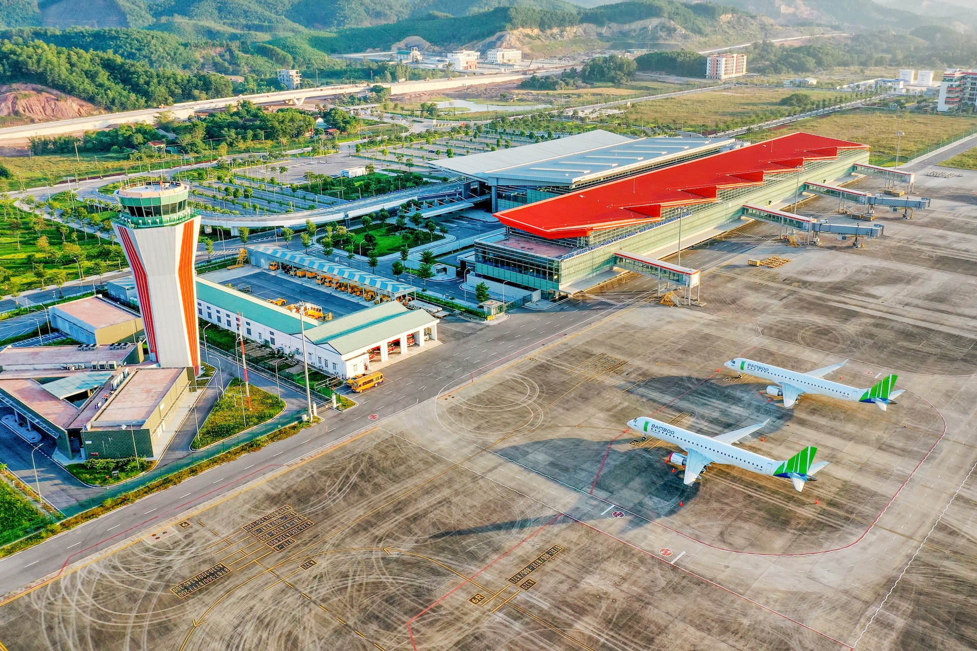 Sân bay Vân Đồn – Bước ngoặt xã hội hóa hạ tầng hàng không đầu tiên tại Việt Nam do Sun Group đầu tư và vận hành.