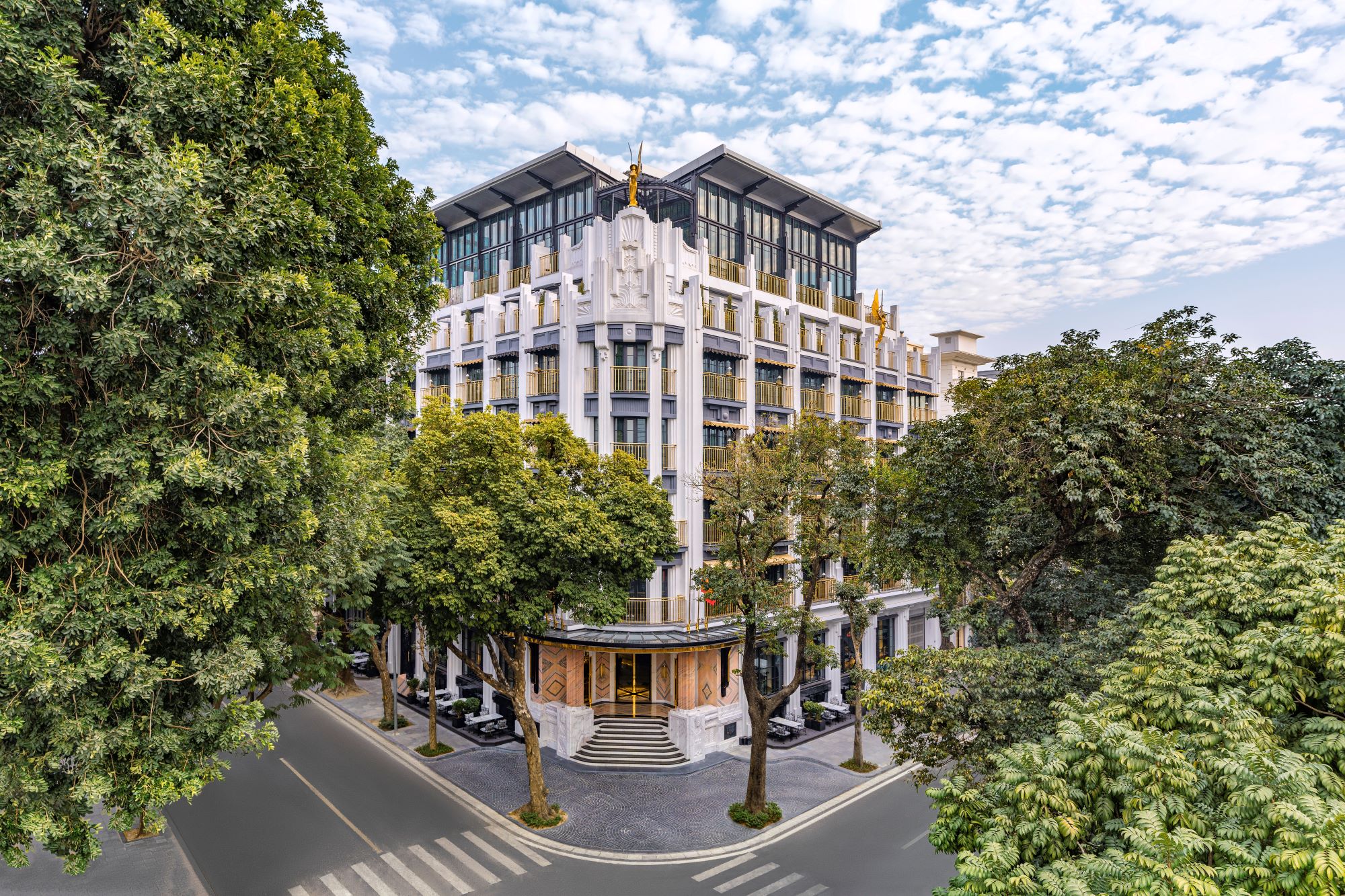 Capella Hanoi liên tục ghi danh trong những bảng xếp hạng danh giá