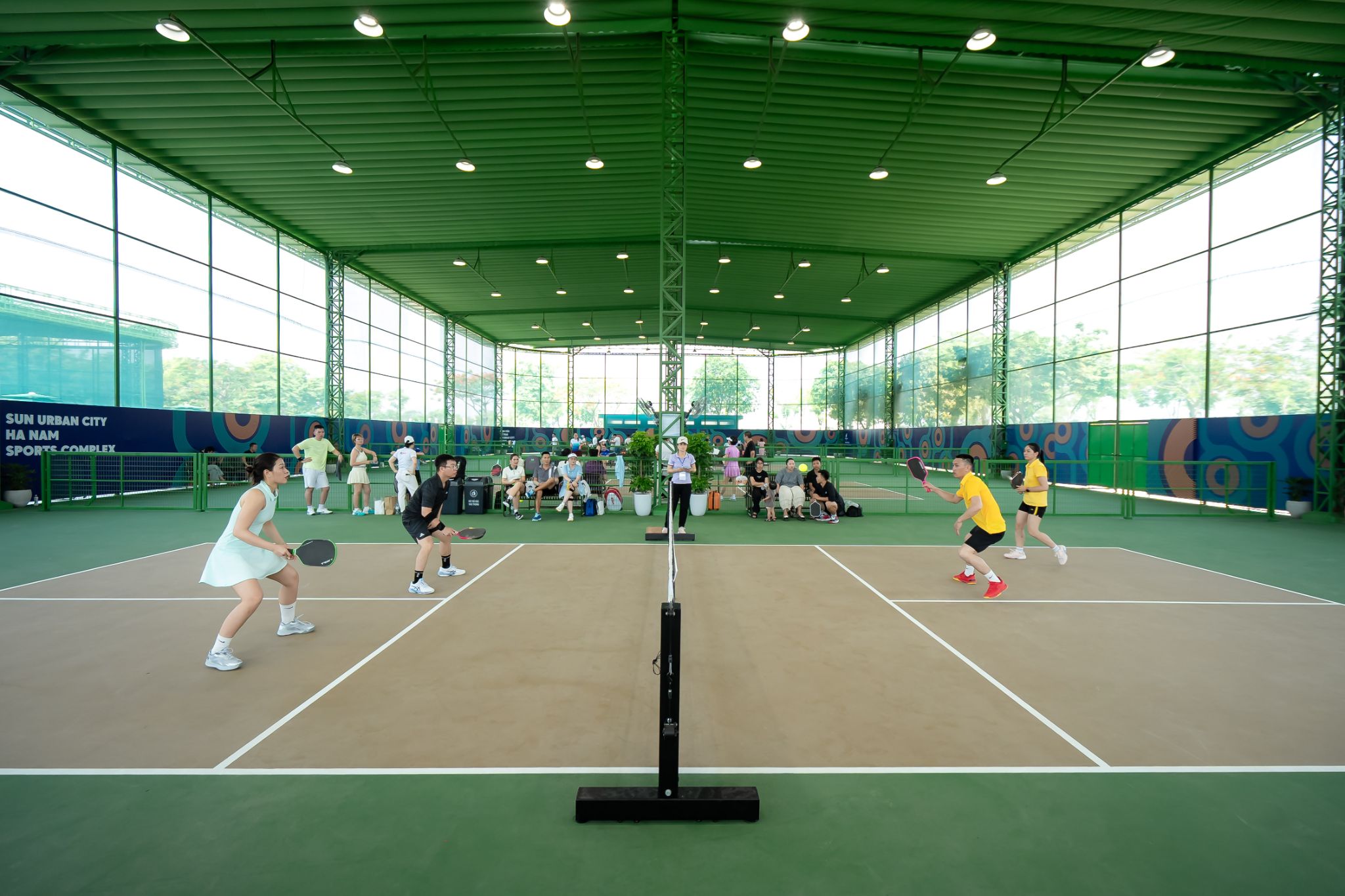 Sun Sports City Ninh Binh tiếp tục triển khai chương trình ưu đãi 30% giá thuê sân đến hết ngày 30/6/2026.