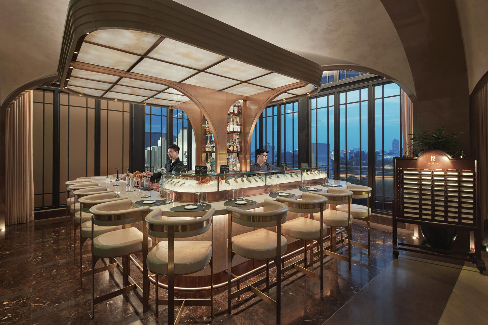Không gian The Hudson Rooms tại tầng thượng khách sạn Capella Hanoi