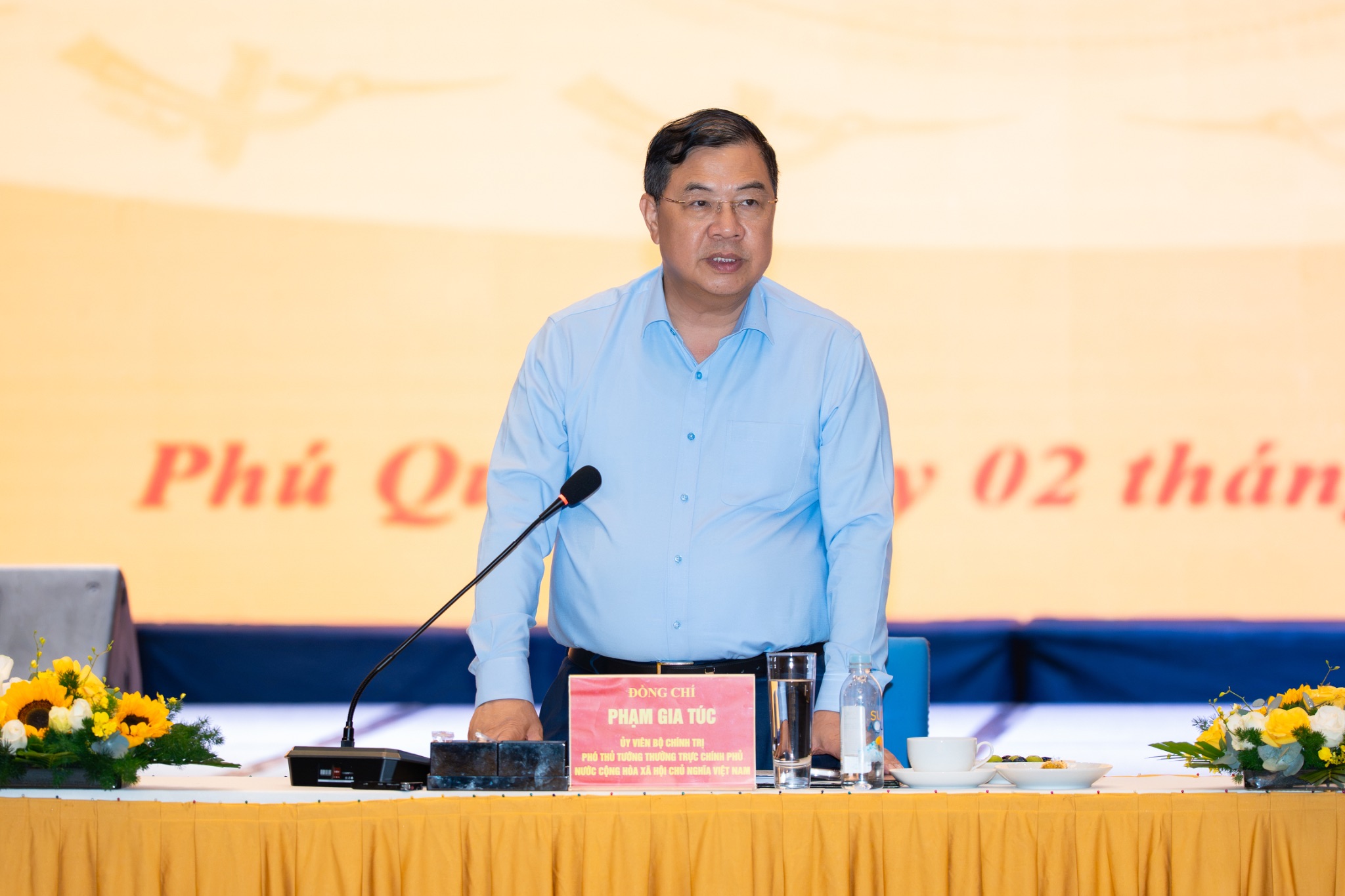 Phó Thủ tướng Thường trực Chính phủ Phạm Gia Túc phát biểu tại cuộc họp rà soát tiến độ triển khai các dự án hạ tầng phục vụ APEC 2027