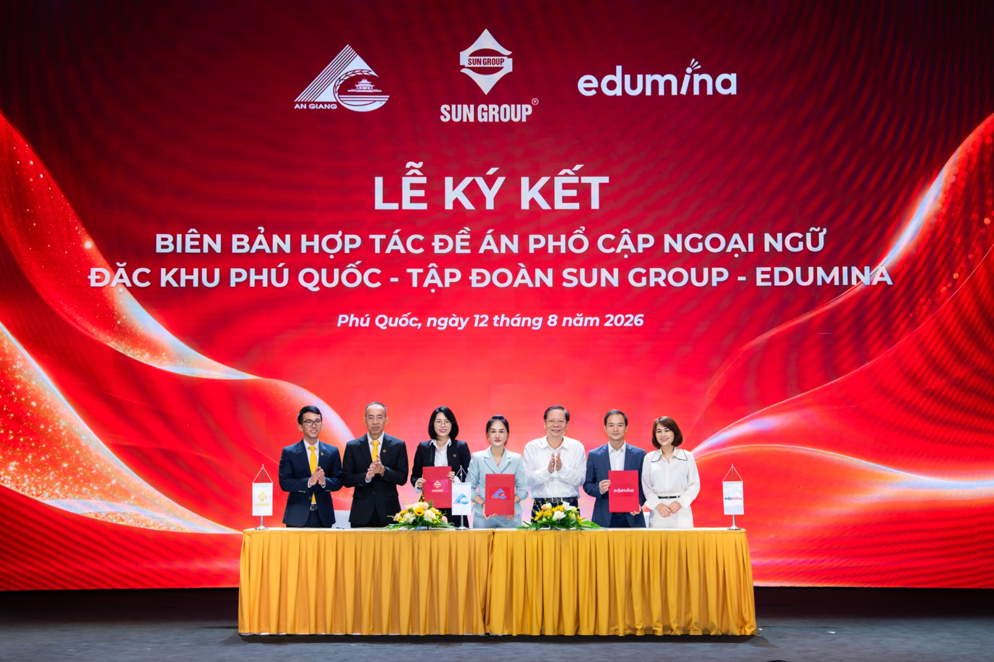 Đặc khu Phú Quốc và Sun Group ký biên bản ghi nhớ với EDUMINA (Cốc Cốc) để triển khai chương trình “Phú Quốc – Hello World”
