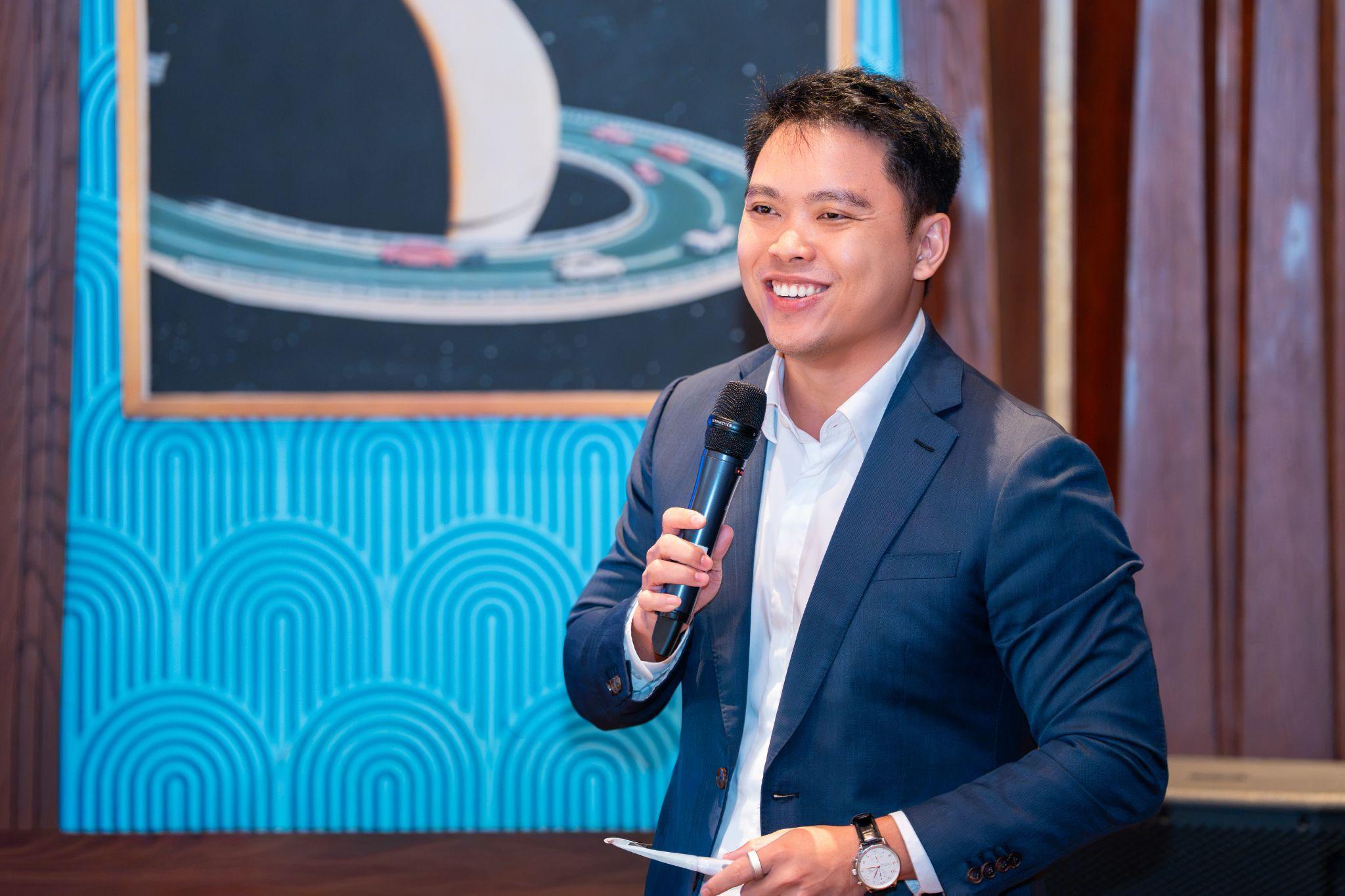 Ông CS Soong – Phó Chủ tịch Phát triển Doanh nghiệp Klook phát biểu về định hướng phát triển du lịch bền vững tại Việt Nam.