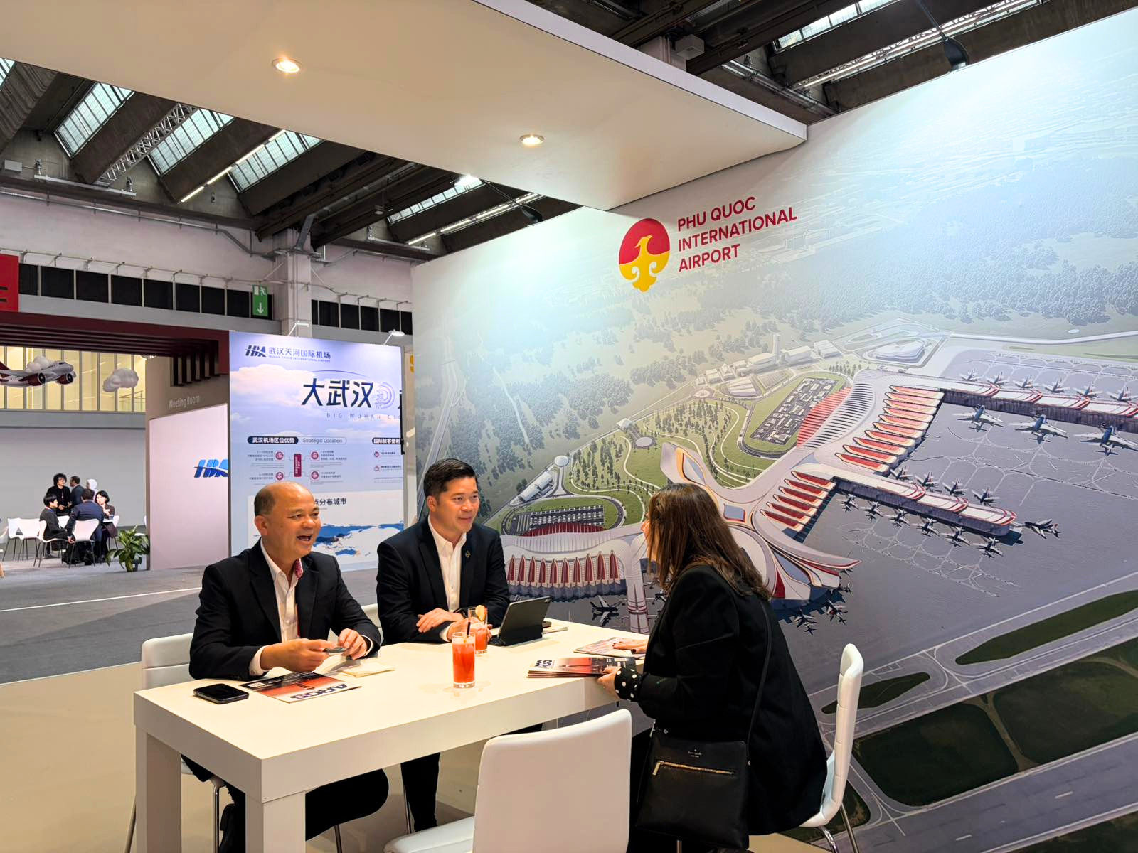Sun Group giới thiệu hệ sinh thái Hàng không tại gian hàng E20, Routes World 2026
