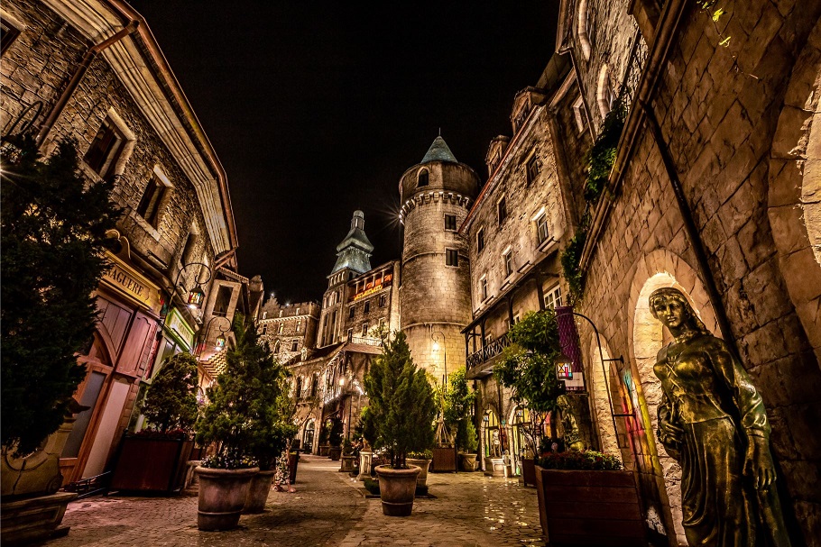 Mercure Danang French Village Bana Hills.