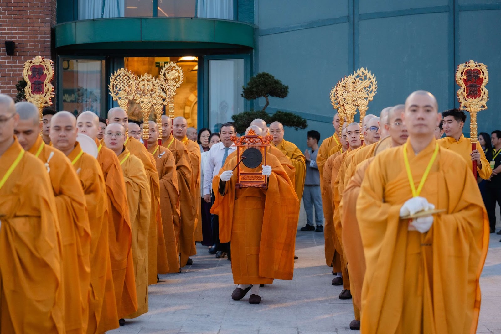 Lễ An vị được thực hiện với nhiều nghi thức trang trọng