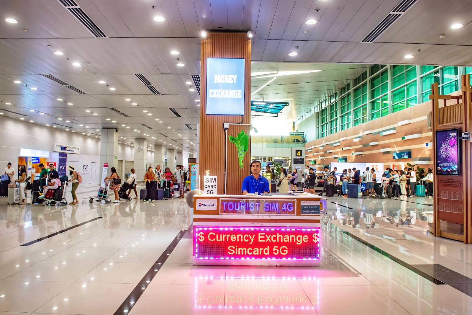 Nhà ga giữ sự trật tự, vệ sinh suốt mùa cao điểm