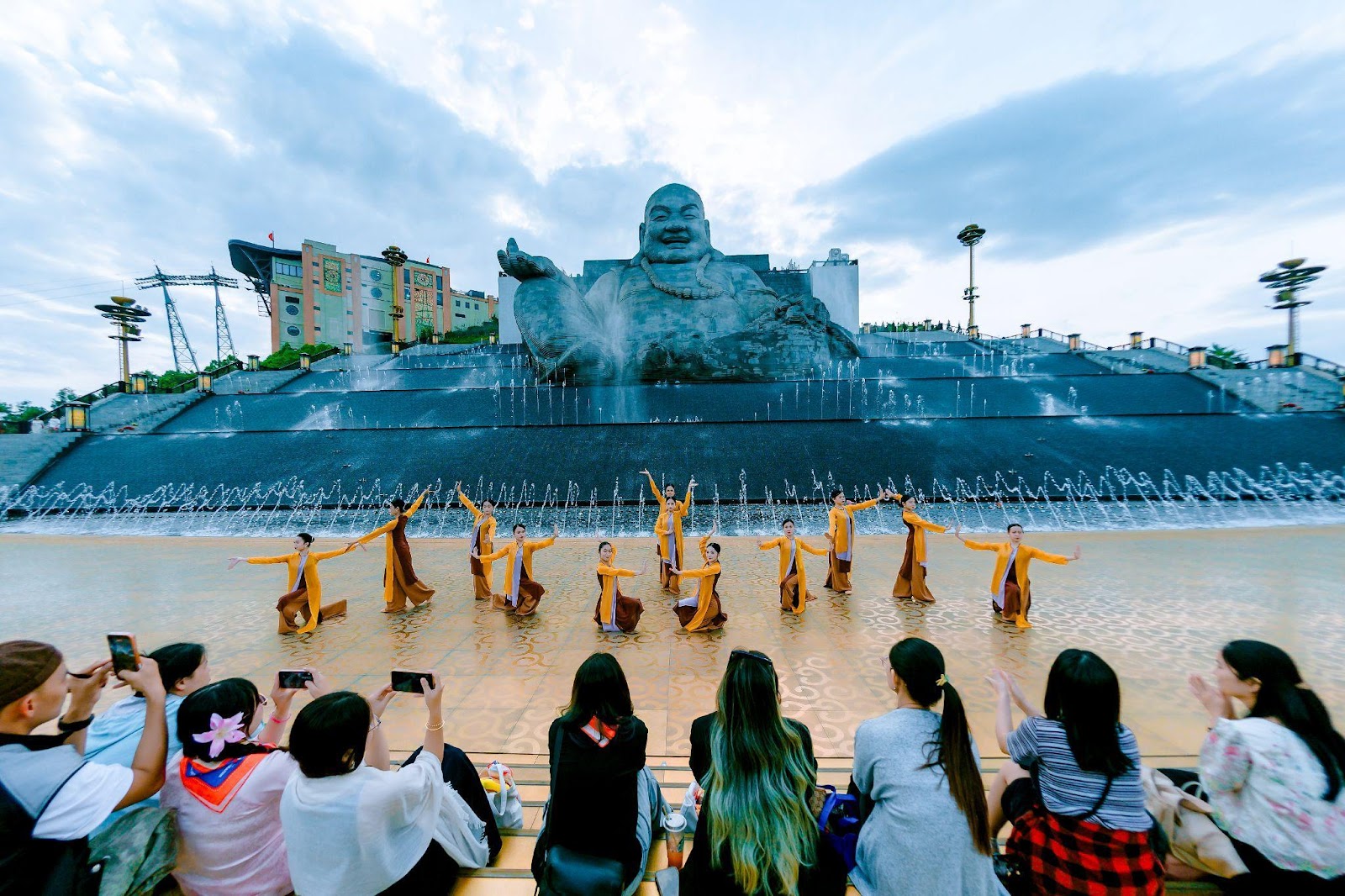 Hội xuân Núi Bà Đen với chủ đề “Hương Sắc Tây Ninh 2026” mang đến vô vàn trải nghiệm đặc sắc cho du khách