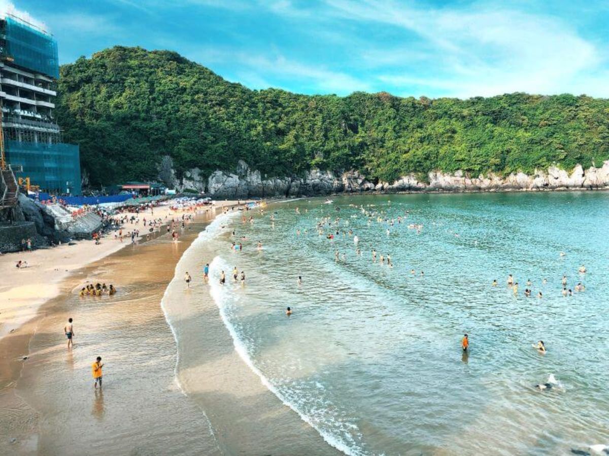 Cát Bà sở hữu vẻ đẹp “hút hồn”.
