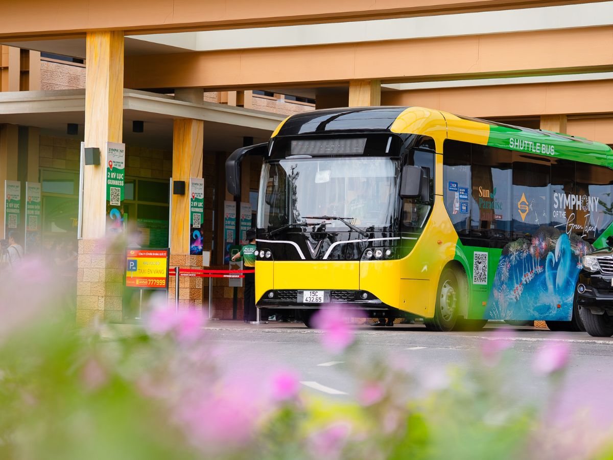 Di chuyển bằng xe điện vừa rẻ, vừa tiện lợi.