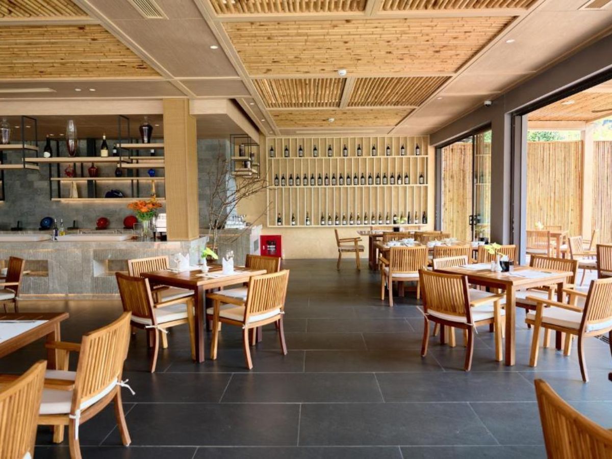Luxurious restaurant space.