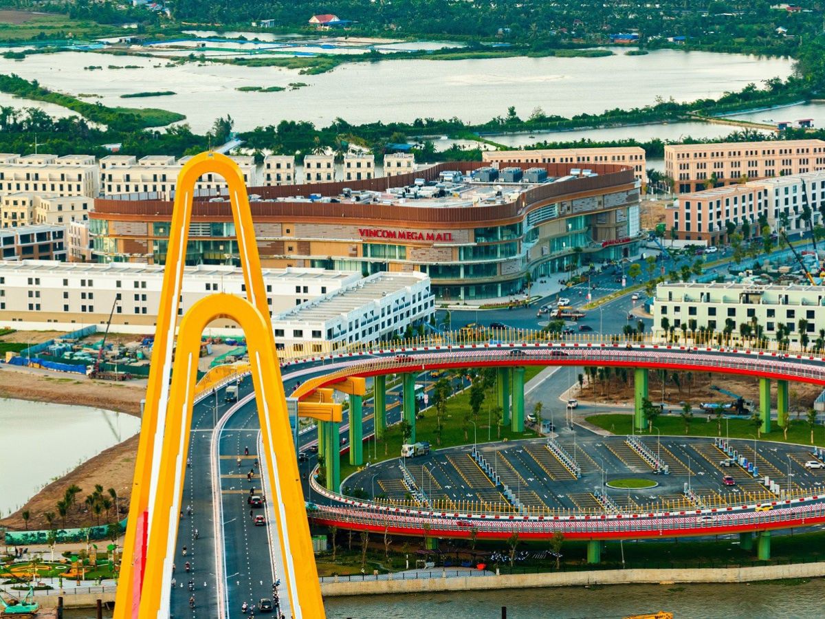 Di chuyển nội tỉnh ra đảo Vũ Yên (Hải Phòng) qua cầu Vũ Yên.