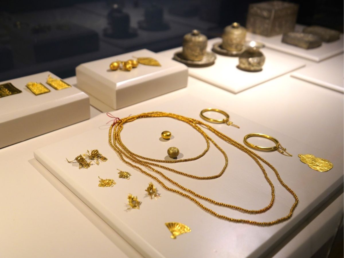 Bộ bảo vật quốc gia “kim phẩm Đền Nghè” tại Bảo tàng Hải Phòng.