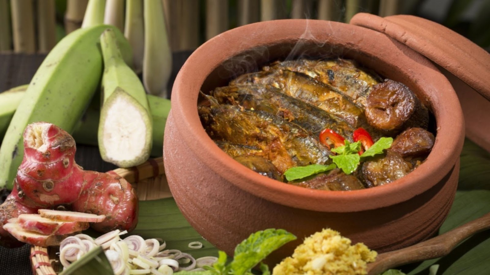 Cá mòi kho chuối xanh Hải Phòng - Món đặc sản dân dã đậm vị biển