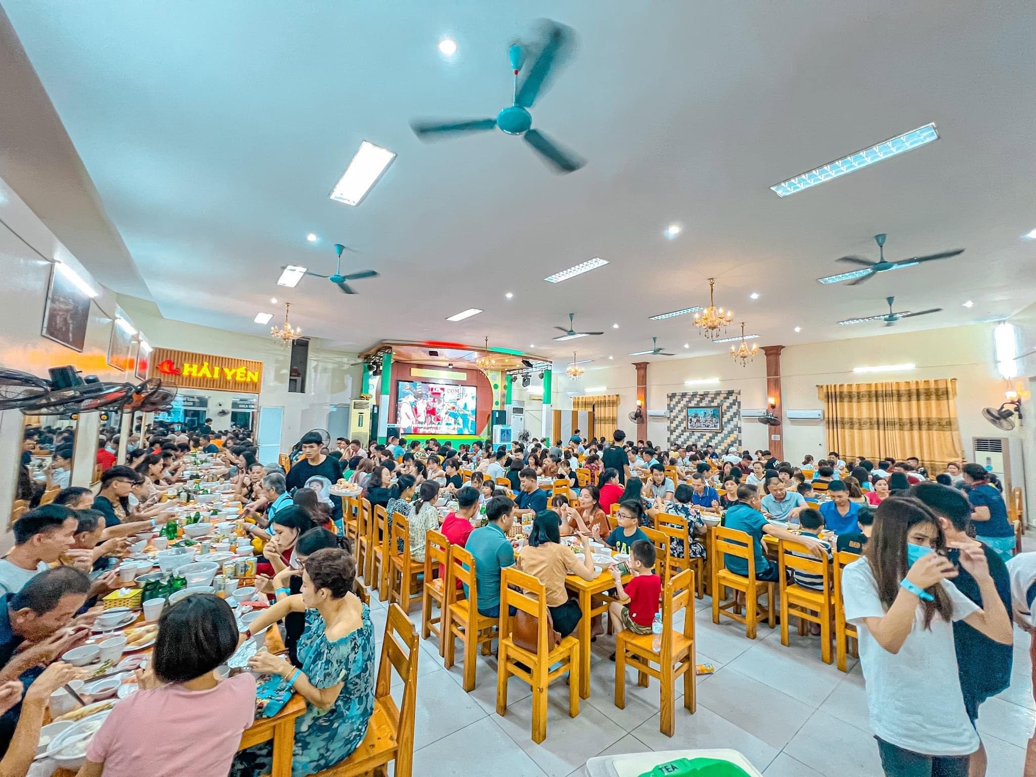 Nhà hàng hải sản Hải Yến là lựa chọn lý tưởng cho các đoàn khách đông người