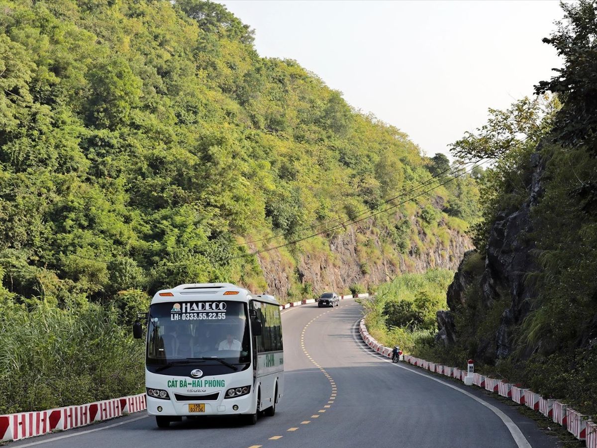Chọn thời điểm để trải nghiệm đi bộ đường ven biển Cát Bà