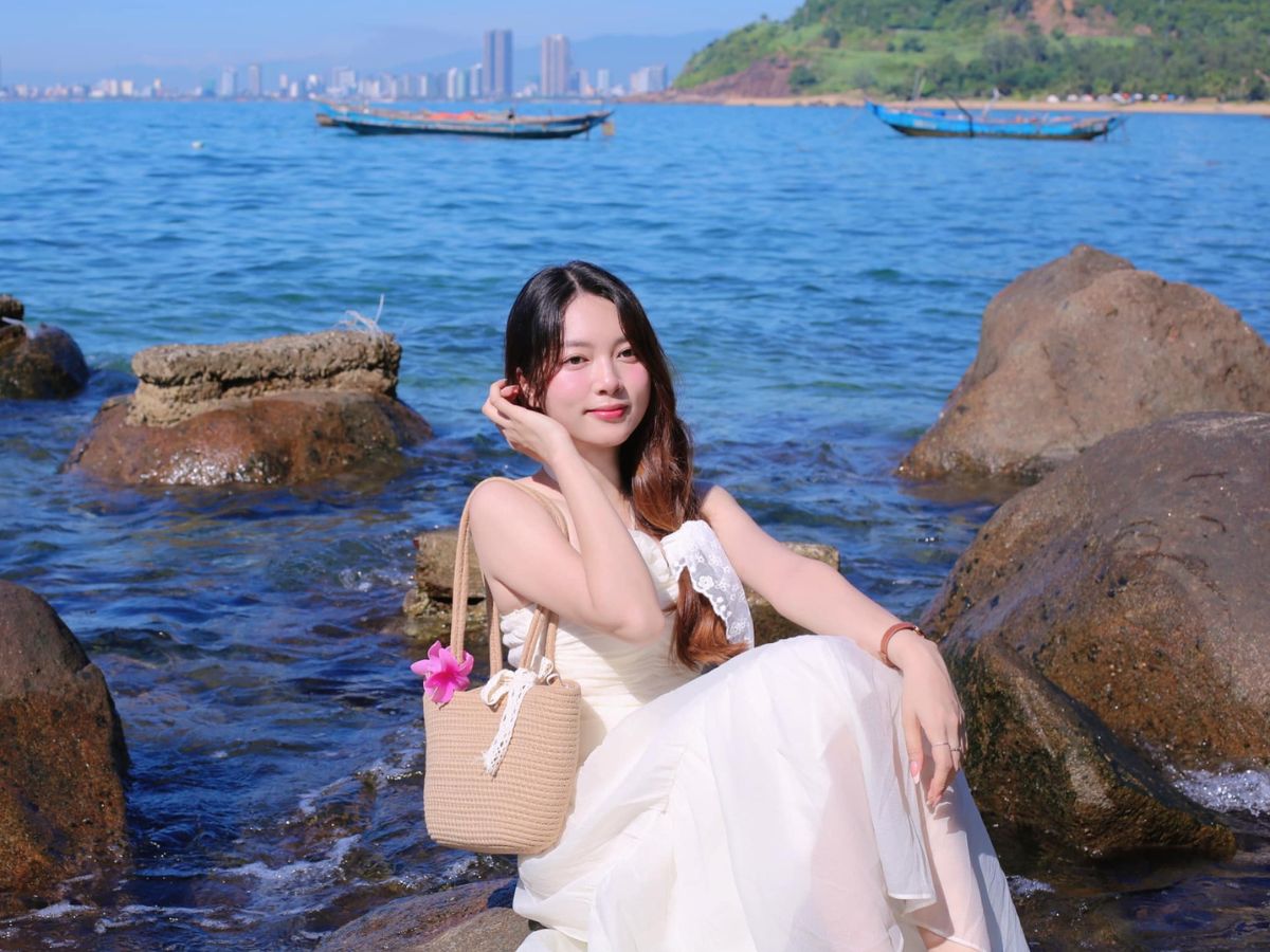 Thời tiết đẹp tạo điều kiện thuận lợi để du khách trải nghiệm các hoạt động ngoài trời