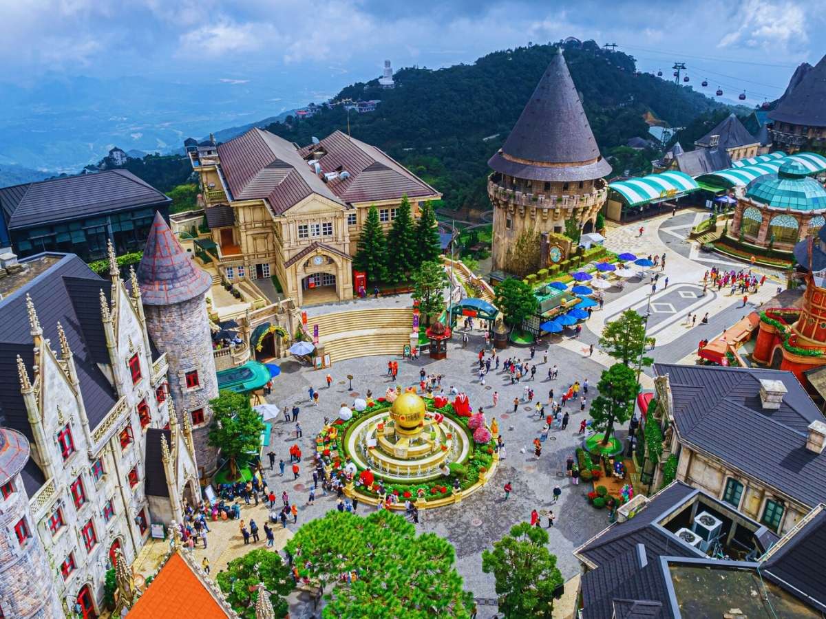 Kết hợp giữa yếu tố tâm linh truyền thống và các tiện ích du lịch hiện đại tại Ba Na Hills