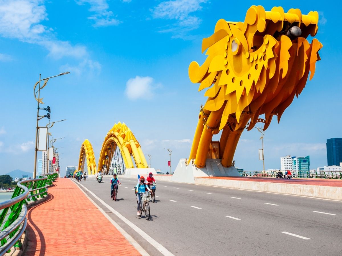 Thoi-tiet-thang-10-mat-me-trong-lanh-rat-phu-hop-cho-viec-kham-pha-Da-Nang.jpg