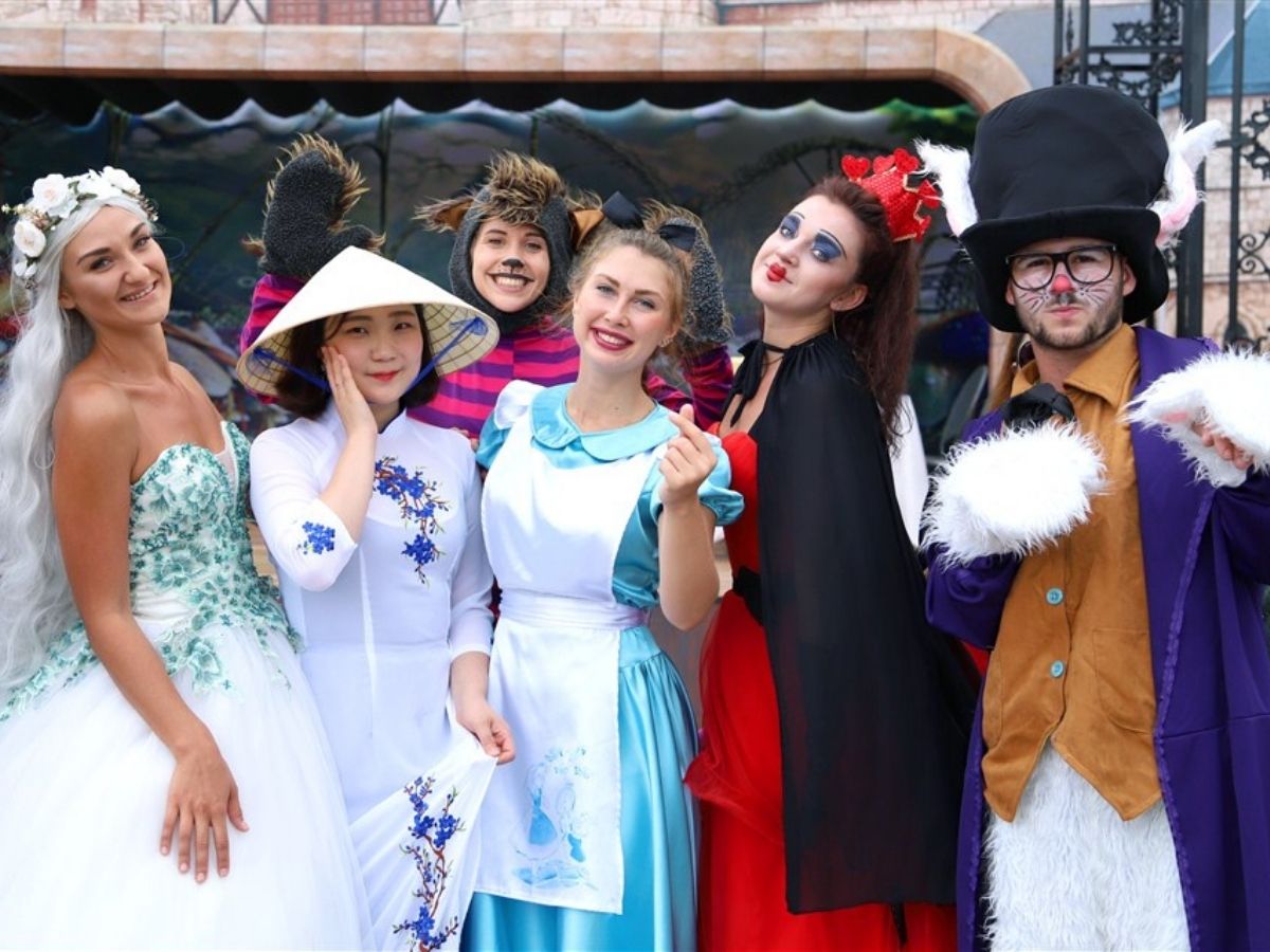 Bat-mi-nhung-kinh-nghiem-thuc-te-tu-du-khach-da-tham-gia-Halloween-Ba-Na-Hills.jpg