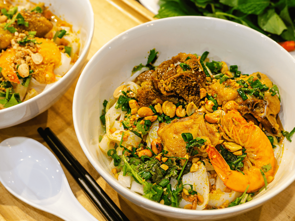 Mì Quảng thơm ngon chuẩn vị và luôn nằm trong top những món đáng thử nhất miền Trung.