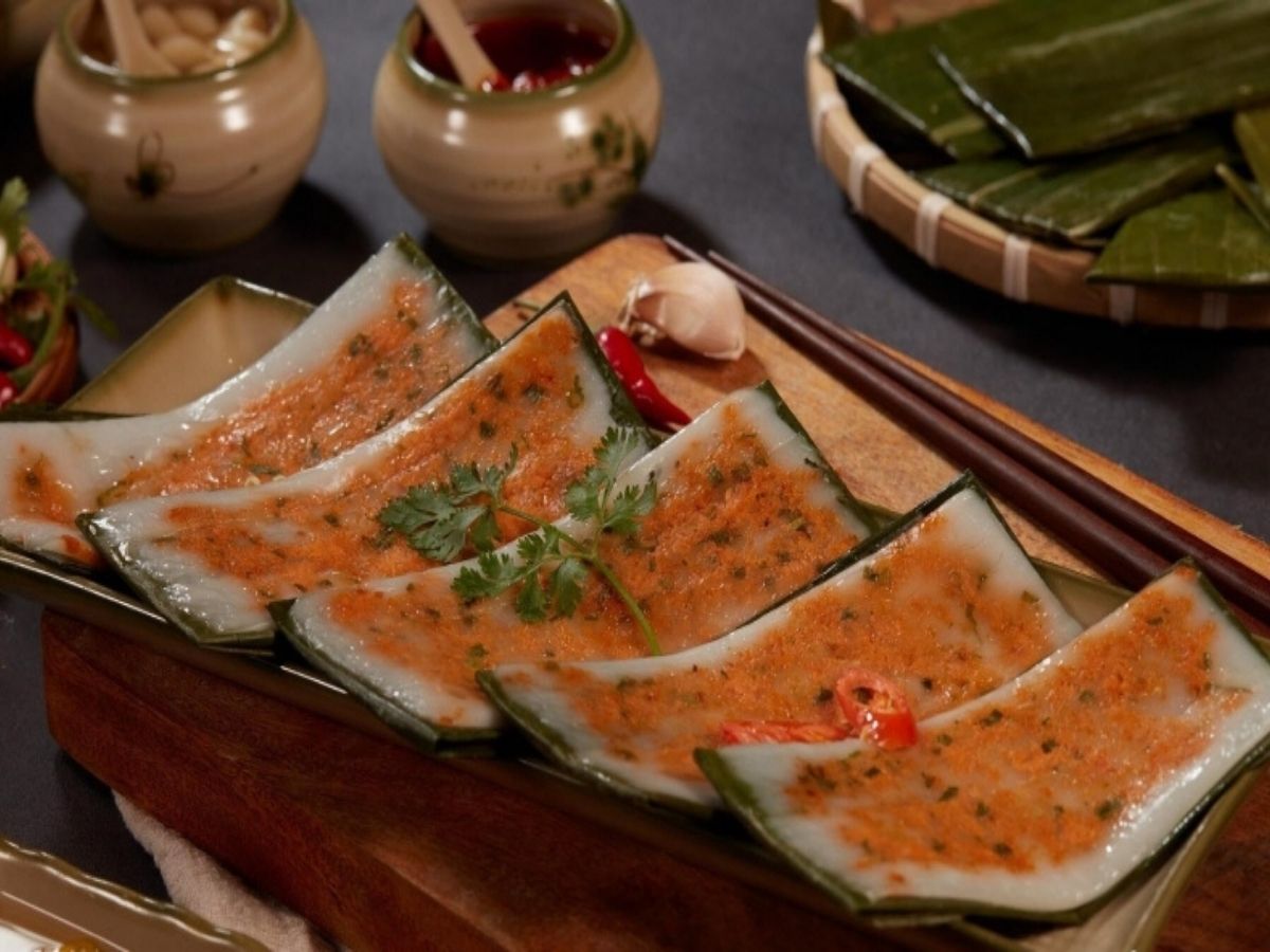 Quán bánh nậm Bà Vân là địa chỉ quen thuộc của người dân và du khách