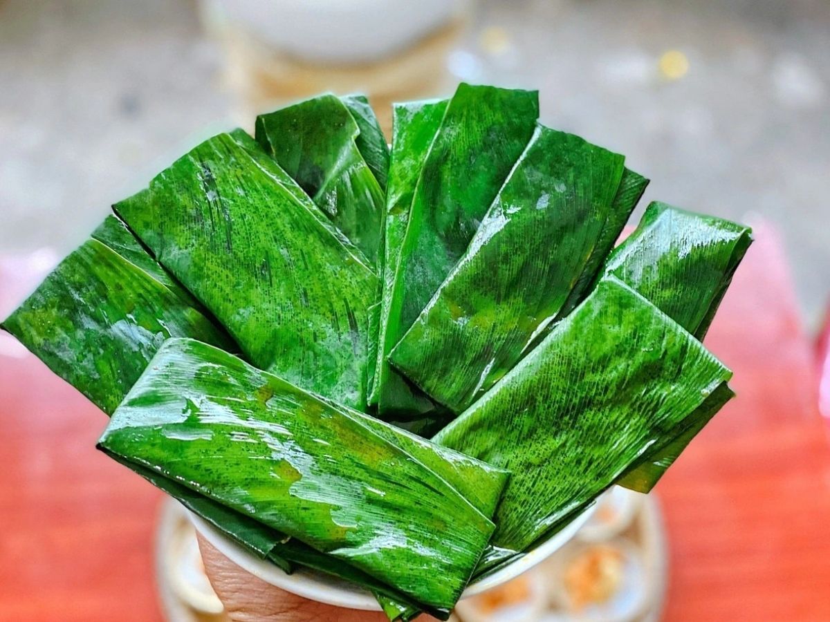 Điểm nhấn của bánh nậm Đà Nẵng là quy trình chế biến tỉ mỉ cùng nguồn nguyên liệu tươi ngon lấy từ biển