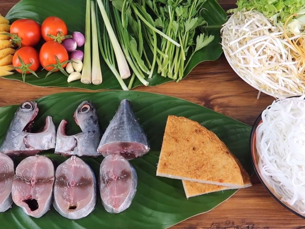 Các nguyên liệu nấu bún cá ngừ Đà Nẵng
