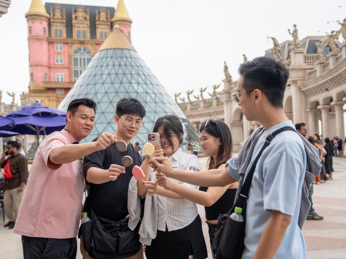 Sun World Ba Na Hills hiện áp dụng giá vé trọn gói, bao gồm cáp treo và toàn bộ các điểm tham quan trong khuôn viên khu du lịch