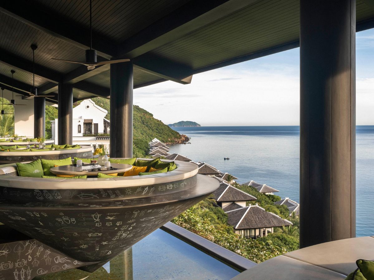 InterContinental Danang Sun Peninsula Resort có kiến trúc ấn tượng