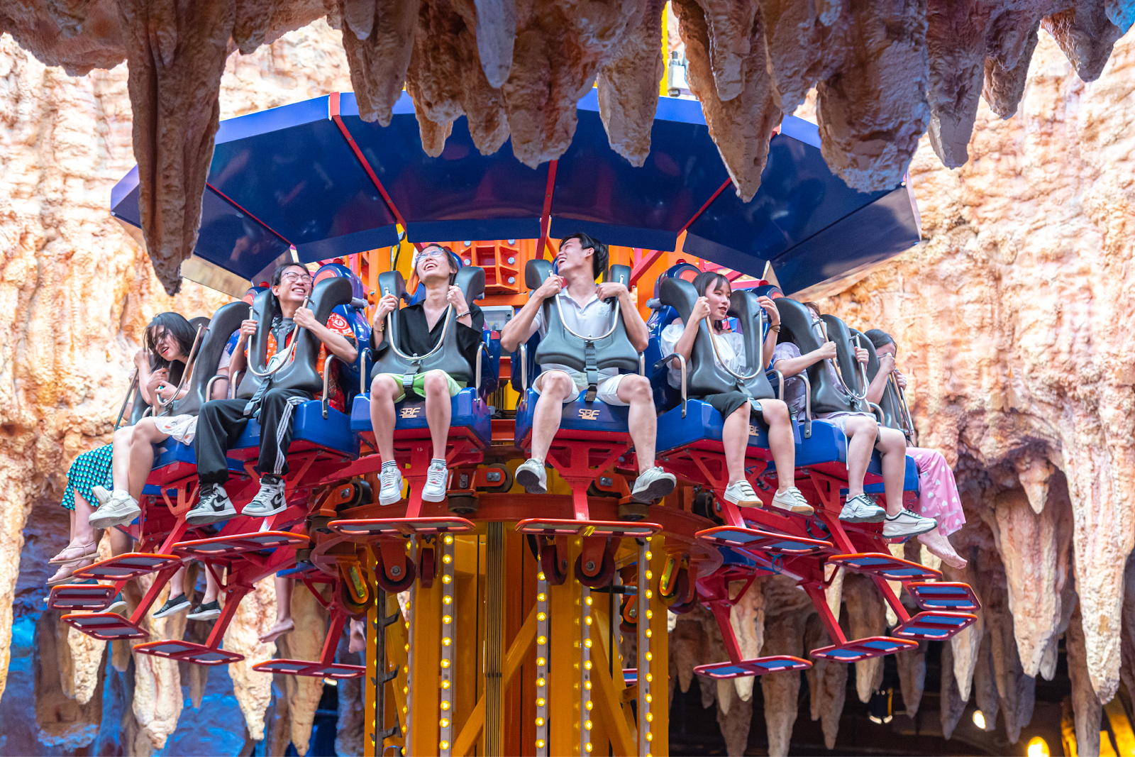 Trải nghiệm vui chơi tại Fantasy Park cùng gia đình và bạn bè trong dịp đầu xuân năm mới.