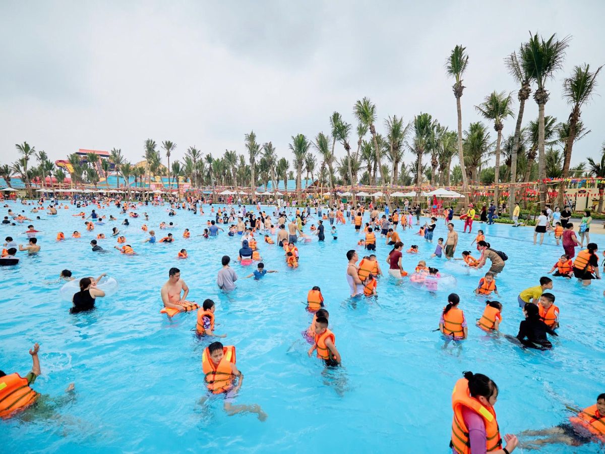 Tận hưởng các trò chơi giải trí tại Sun World Ha Nam sau hành trình khám phá nhà hát chèo.