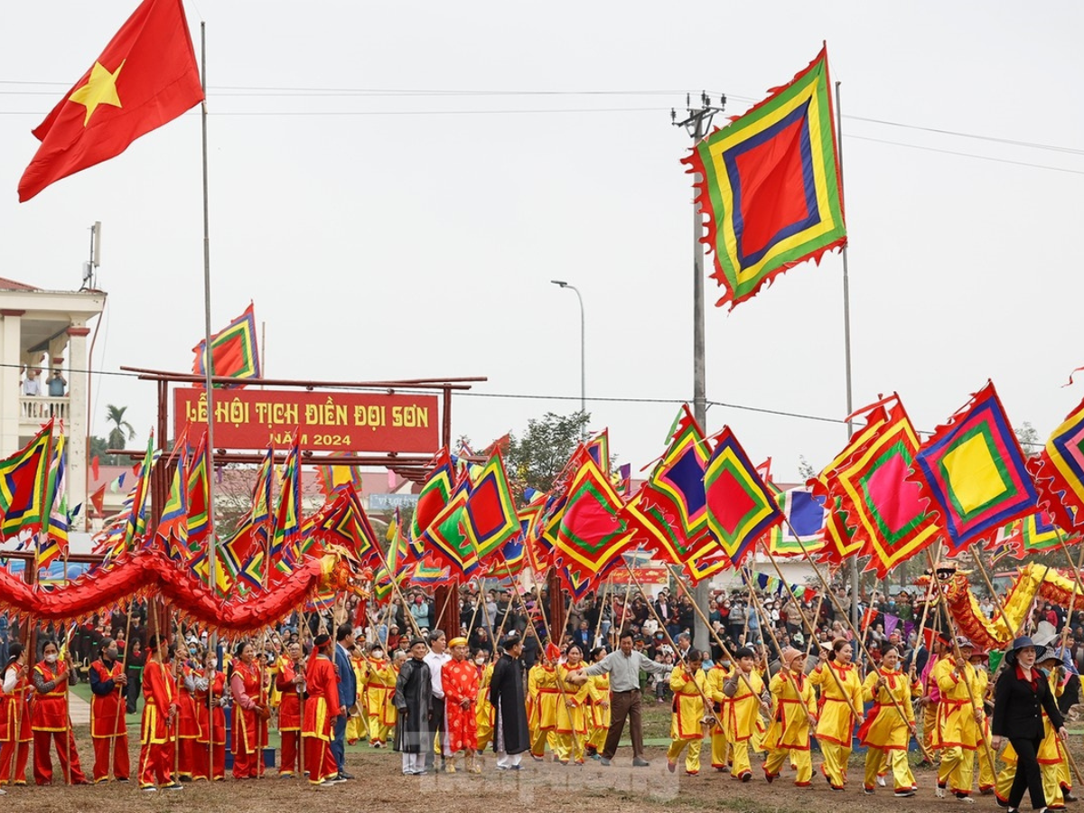 Mùa xuân trải nghiệm không khí rộn ràng tại lễ hội Tịch điền Đọi Sơn