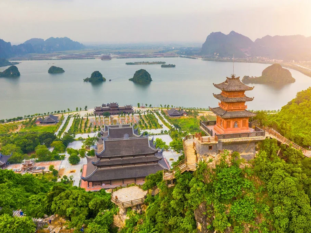 Khám phá quần thể chùa lớn nhất Đông Nam Á