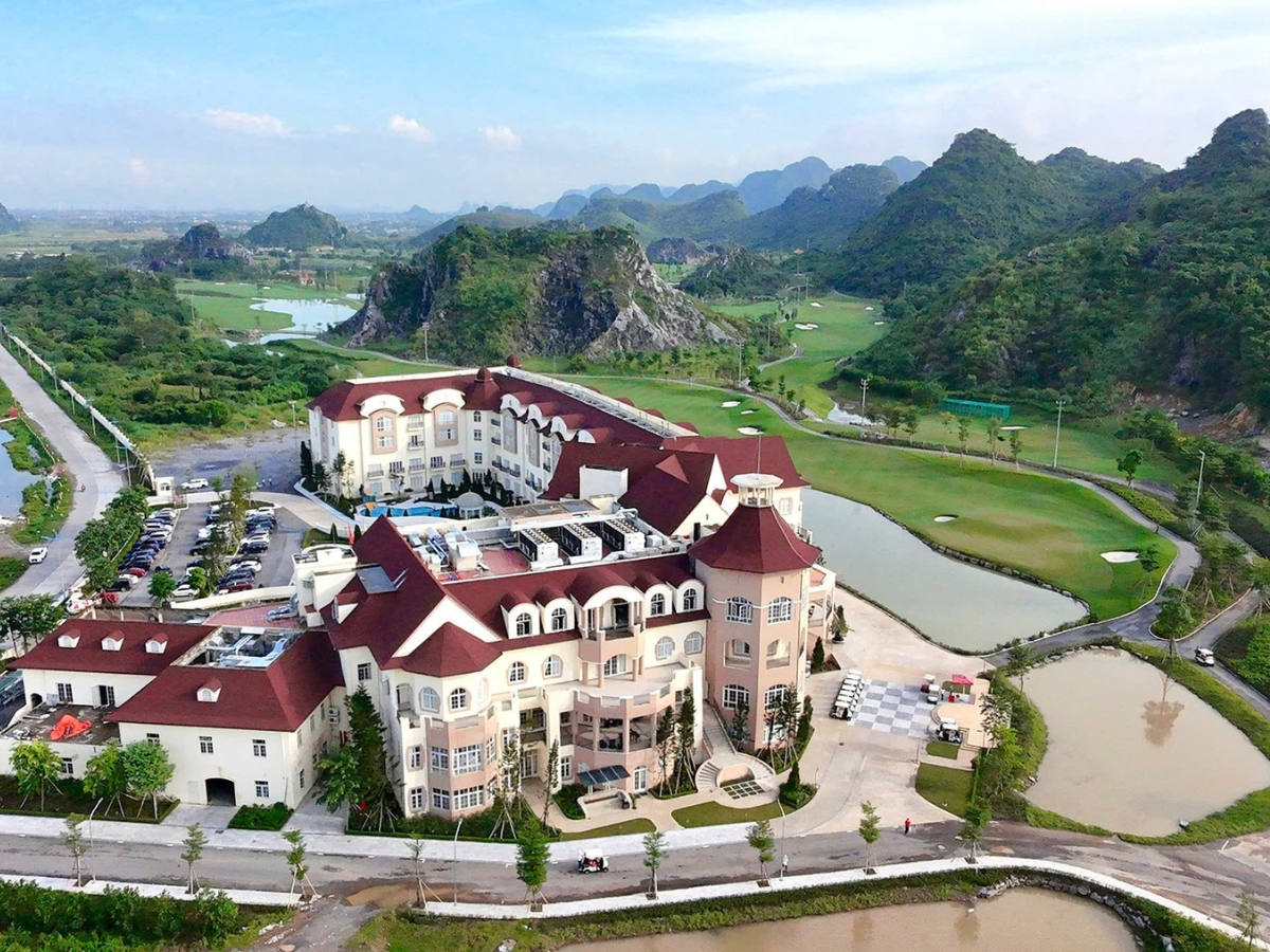 So sánh thiên đường và Stone Valley