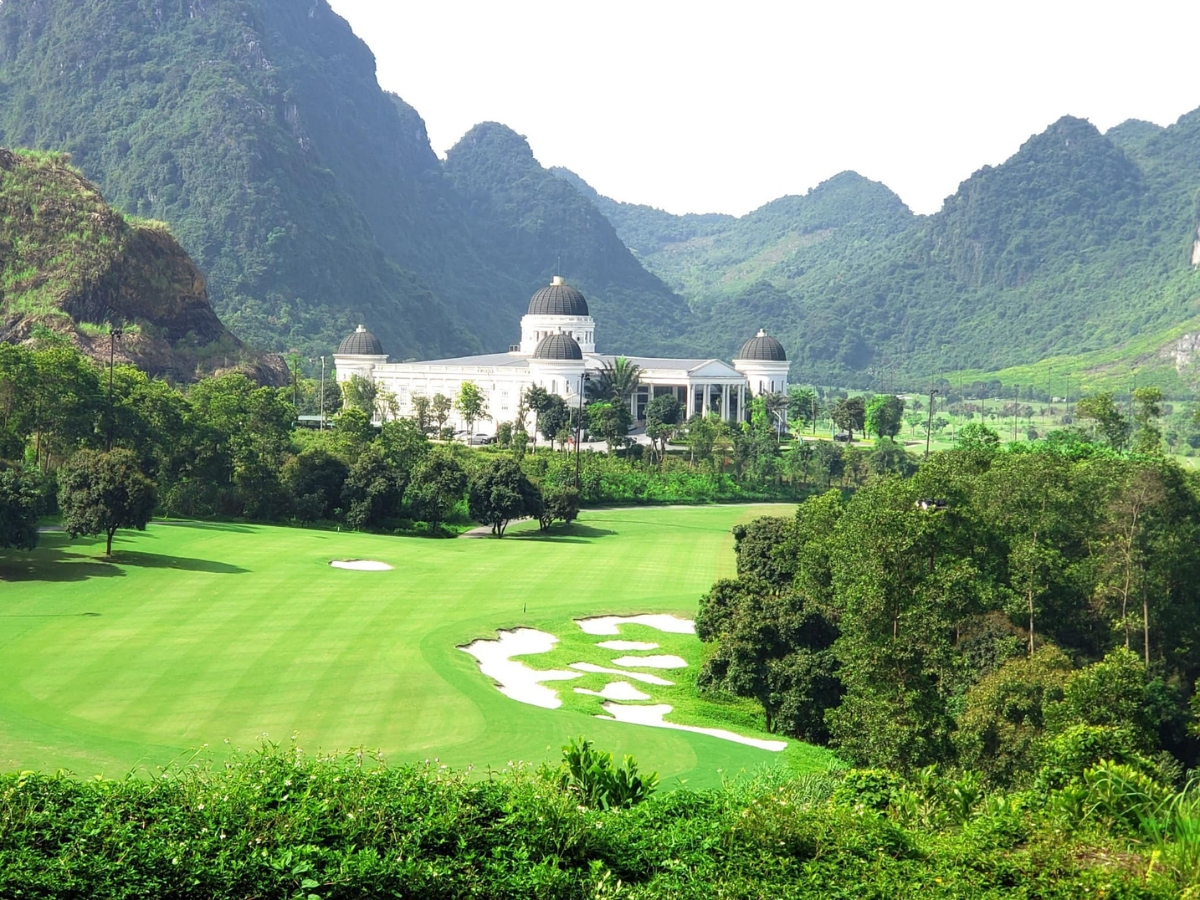 Dịch vụ tại sân golf Hà Nam