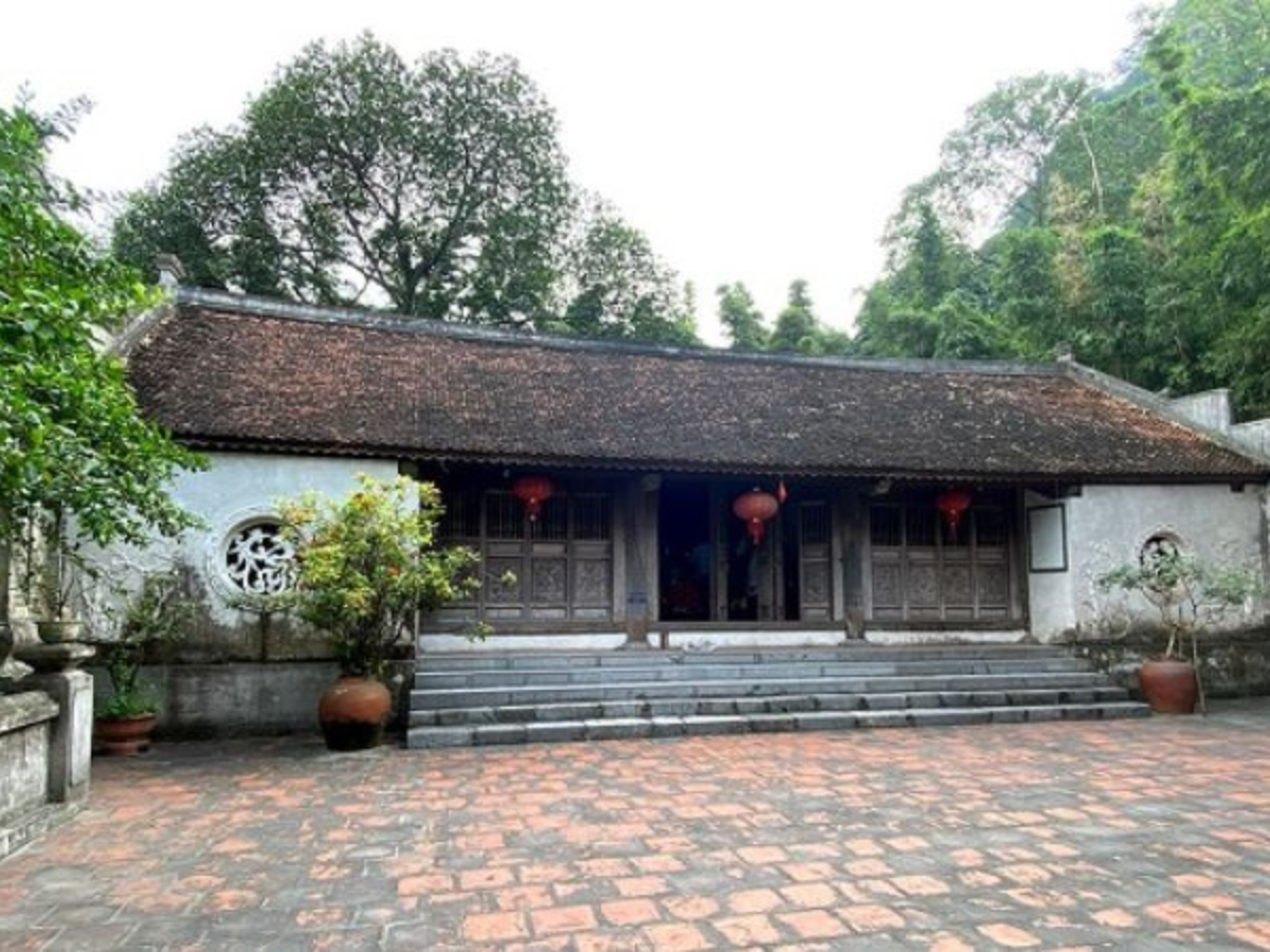 Đền Trúc Hà Nam là điểm đến tâm linh nổi tiếng gắn liền với truyền thuyết anh hùng Lý Thường Kiệt.