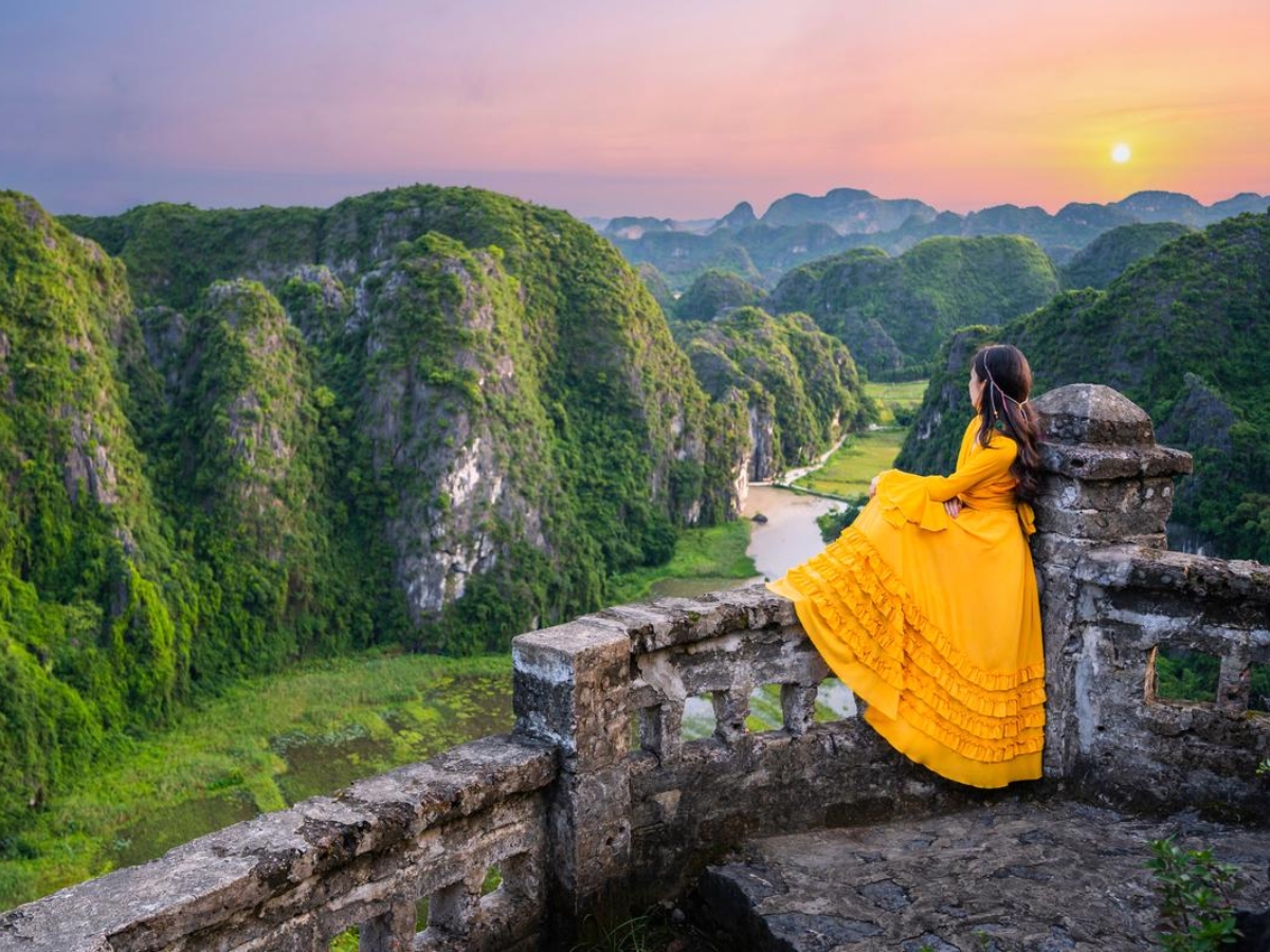 Lựa chọn trang phục phù hợp để có những bức ảnh check-in tuyệt đẹp tại Ninh Bình.