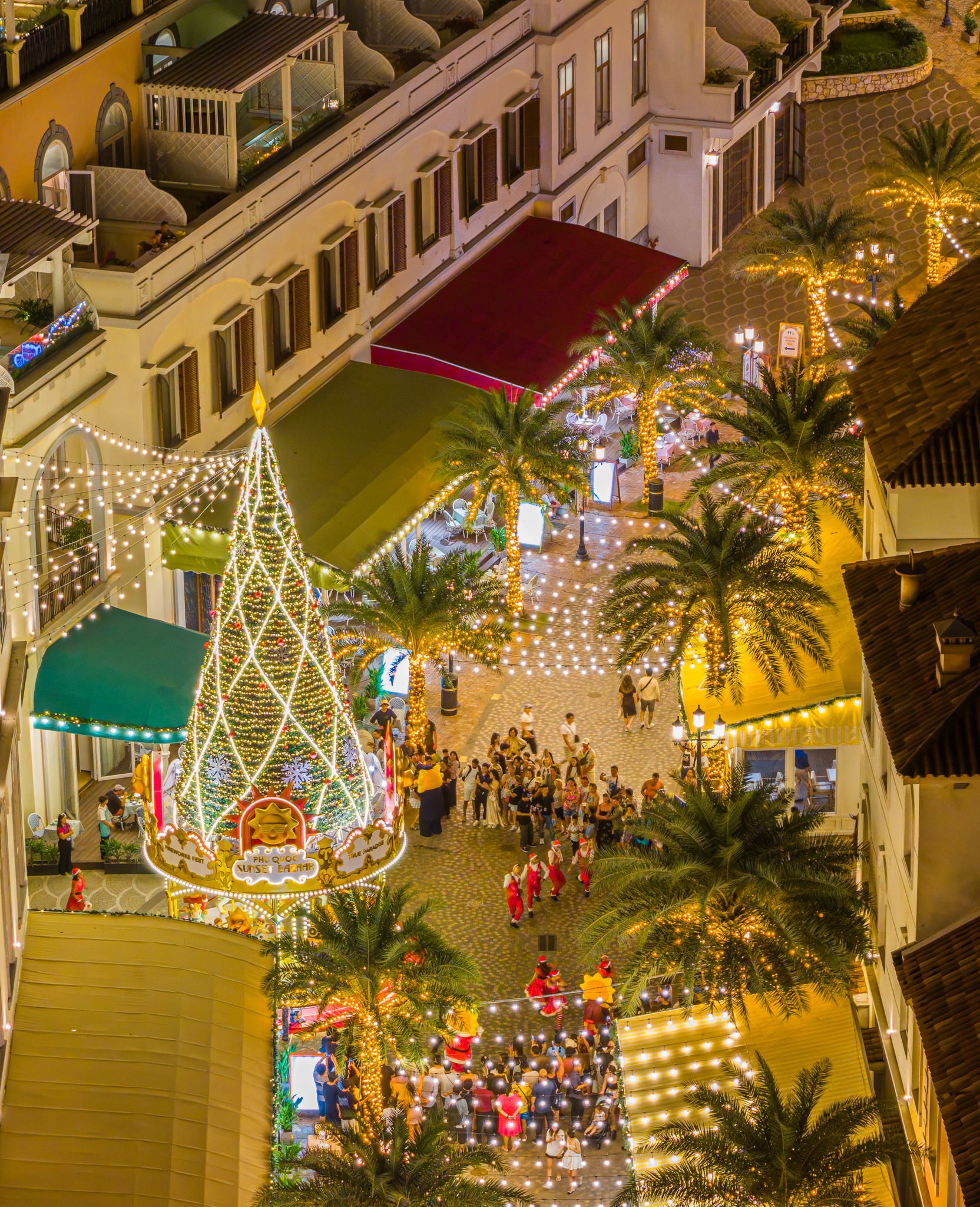 Không khí giáng sinh ngập tràn tại Sunset Bazaar