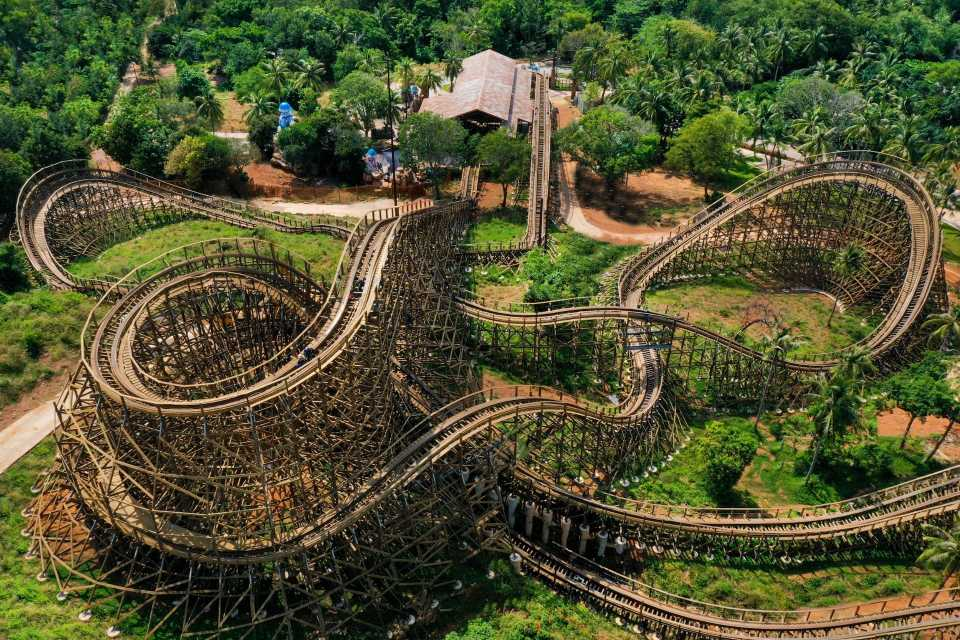 Sun World Hon Thom welcomes visitors to its tropical world of adventure. (Photo: collected)