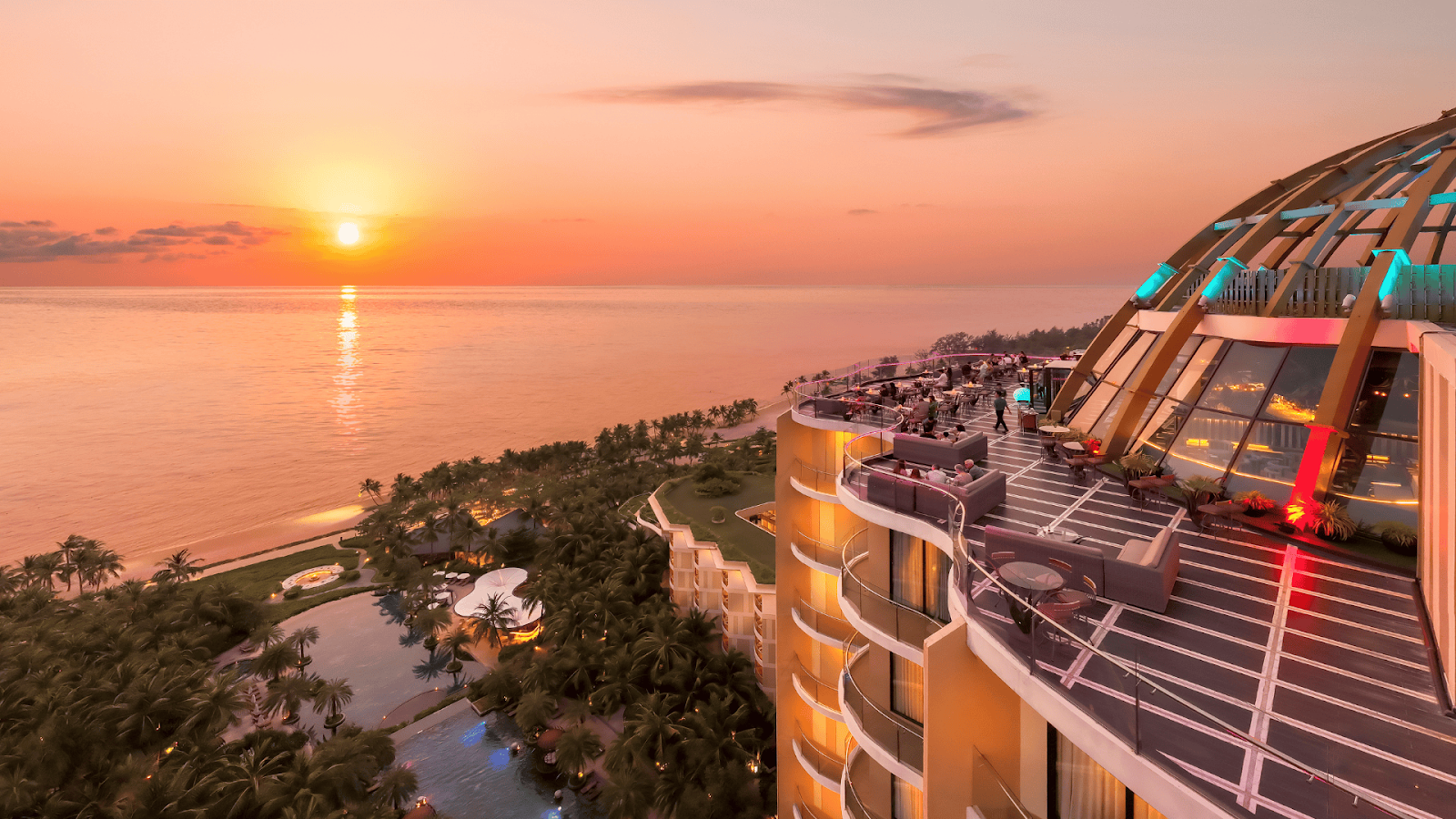 Trên tầng cao nhất Phú Quốc, INK 360 chờ đón những lời cầu hôn tuyệt vời