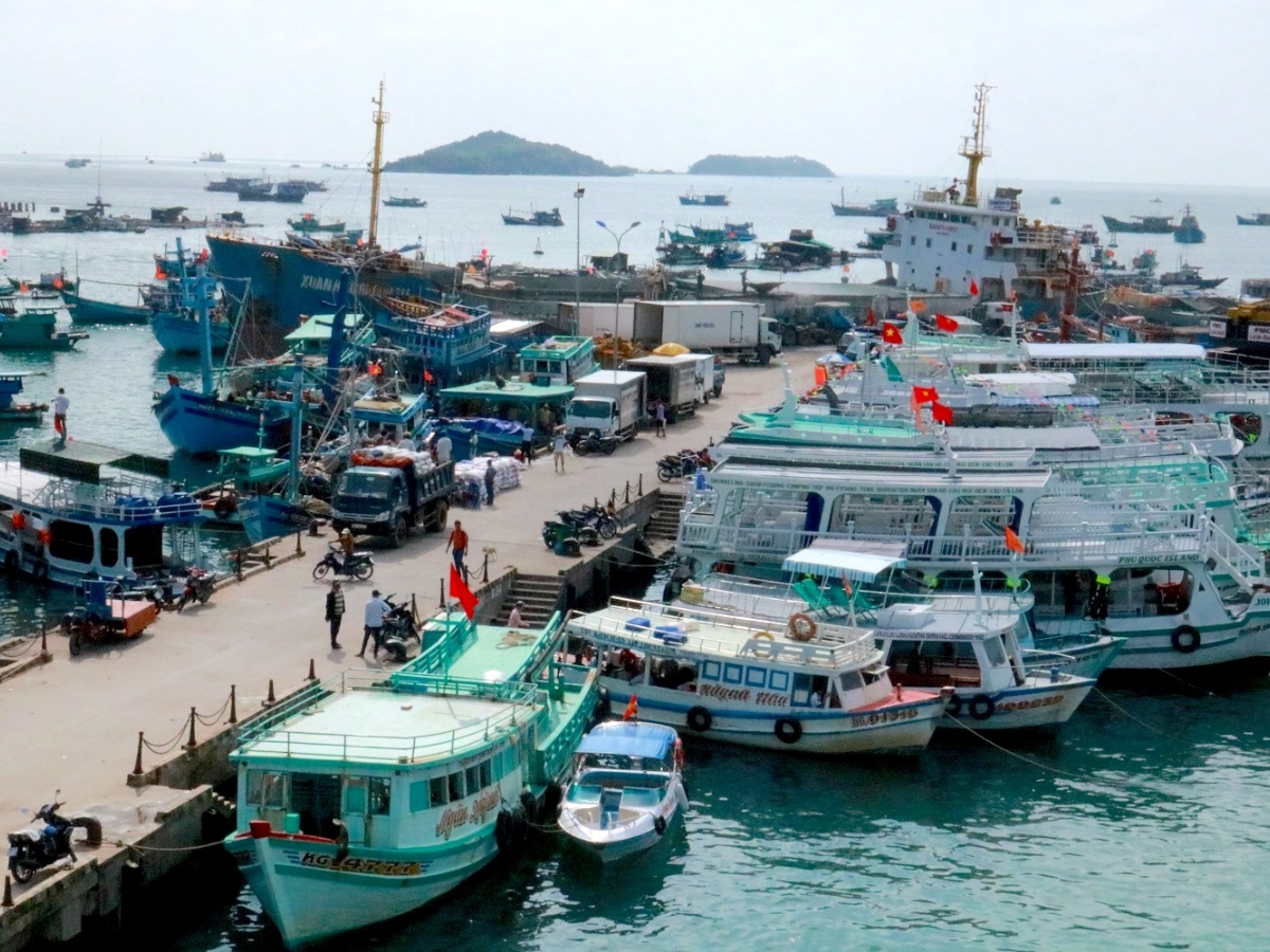 Cảng An Thới nằm ở vị trí thuận lợi, dễ dàng kết nối đến các địa điểm du lịch nổi tiếng tại Phú Quốc.