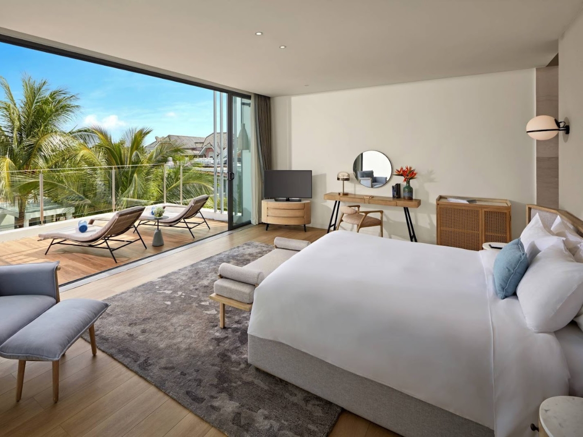 Đặt phòng sớm và trực tiếp qua resort sẽ giúp du khách có nhiều ưu đãi.