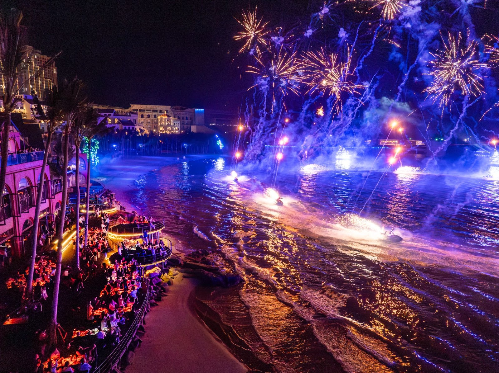 Насладитесь полными фейерверками с потрясающими эффектами от Sun Bavaria GastroPub