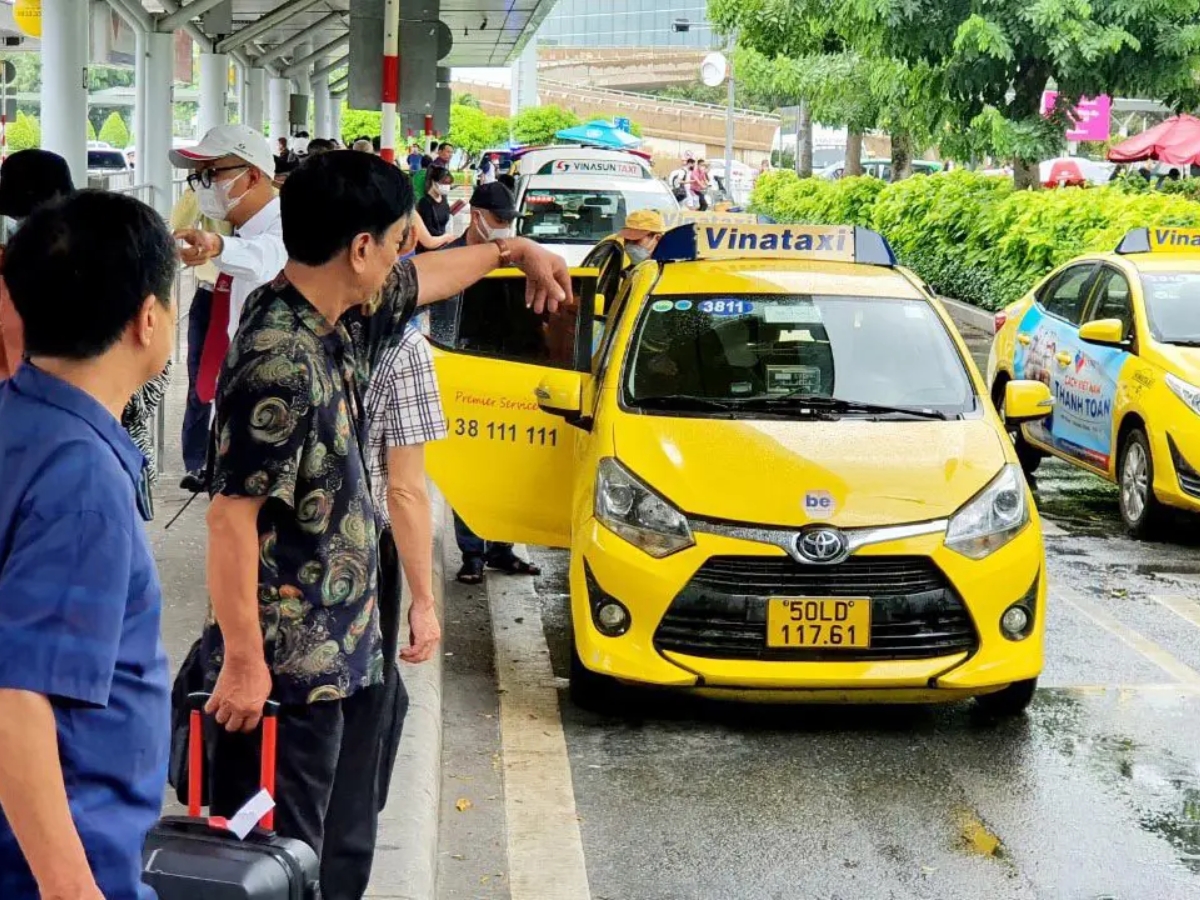 Taxi là lựa chọn phổ biến được nhiều du khách lựa chọn khi tới Phú Quốc.