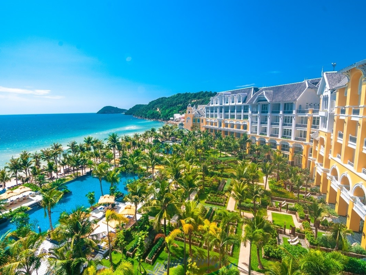 JW Marriott Phu Quoc Emerald Bay từng được vinh danh tại Reader’s Choice Awards 2025.